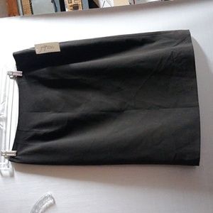 NWT Josephine Studio Size 4 Skirt (SKU A-11)